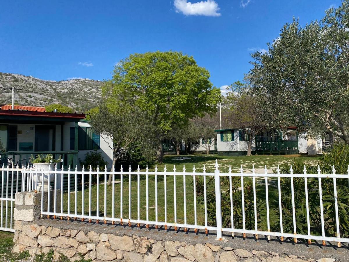Mobile Homes Vila Punta Šibuljina Kültér fotó
