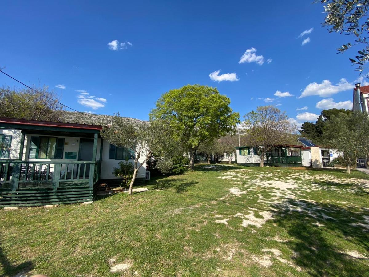 Mobile Homes Vila Punta Šibuljina Kültér fotó