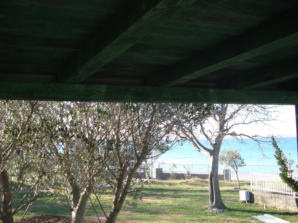 Mobile Homes Vila Punta Šibuljina Kültér fotó